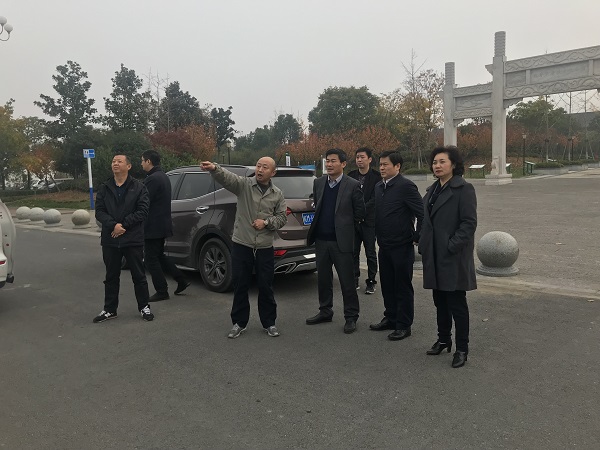 夏萍、程保銀實(shí)地調(diào)研徽鹽地產(chǎn)在建項(xiàng)目