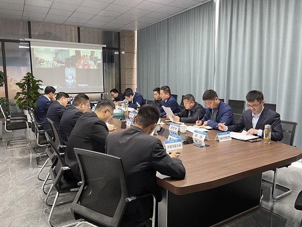 楊蔚峰督導(dǎo)徽鹽地產(chǎn)集團(tuán)泗縣項(xiàng)目黨支部2021年度組織生活會